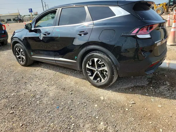 5XYK33AF7PG078154 2023 KIA SPORTAGE - Image 2