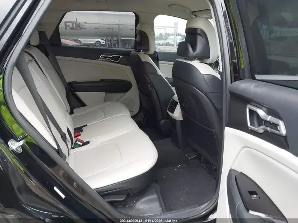 5XYK33AF8PG117088 2023 KIA SPORTAGE - Image 8