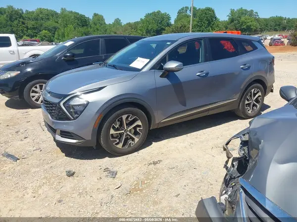 5XYK33AFXPG034035 2023 KIA SPORTAGE - Image 2