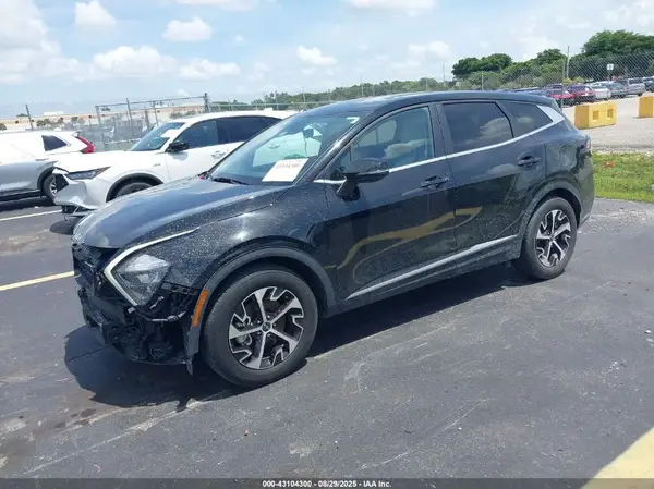 5XYK33AFXPG101815 2023 KIA SPORTAGE - Image 2