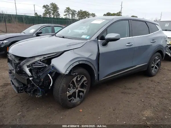 5XYK33AFXPG134801 2023 KIA SPORTAGE - Image 2