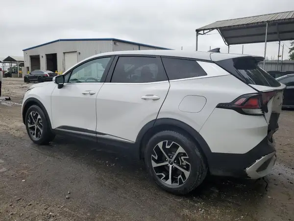 5XYK33AFXPG136127 2023 KIA SPORTAGE - Image 2
