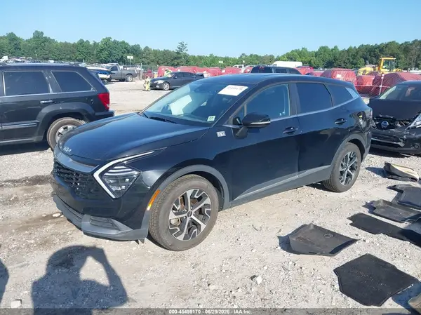 5XYK33DF0RG157972 2024 KIA SPORTAGE - Image 2