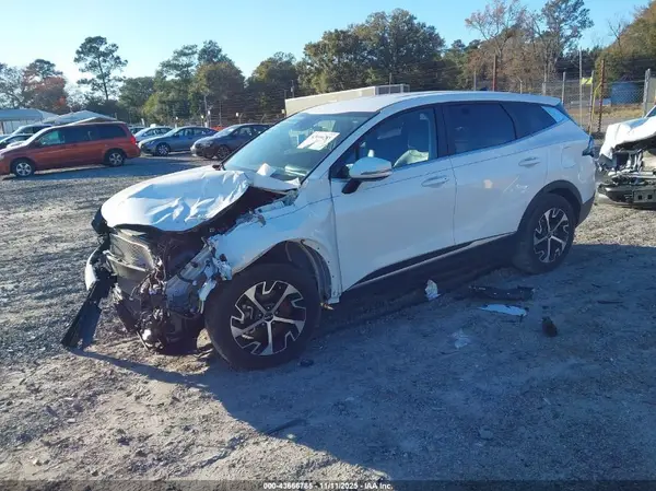 5XYK33DF0RG217443 2024 KIA SPORTAGE - Image 2