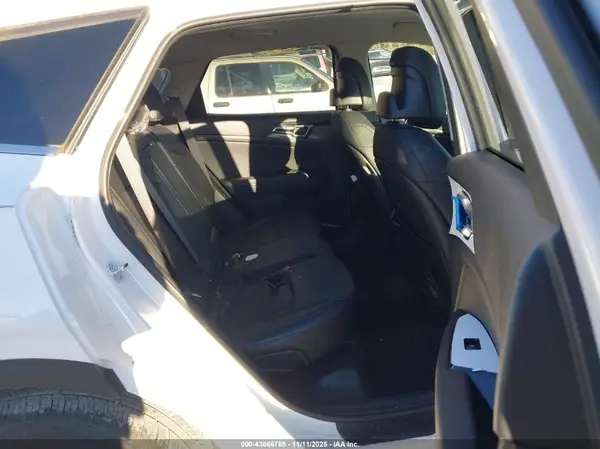 5XYK33DF0RG217443 2024 KIA SPORTAGE - Image 8