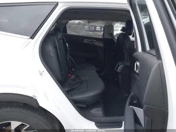 5XYK33DF1SG271629 2025 KIA SPORTAGE - Image 8