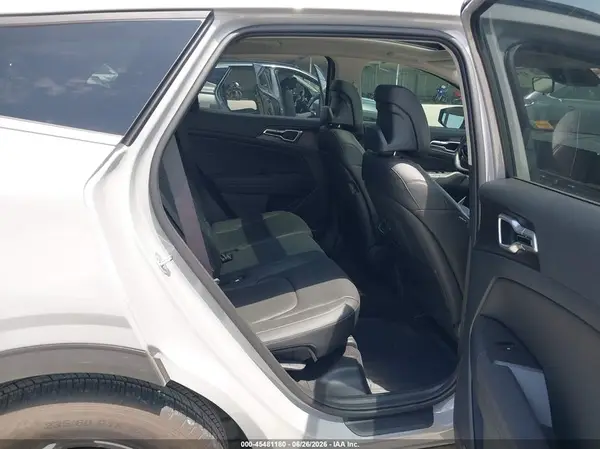 5XYK33DF1TG382263 2026 KIA SPORTAGE - Image 8