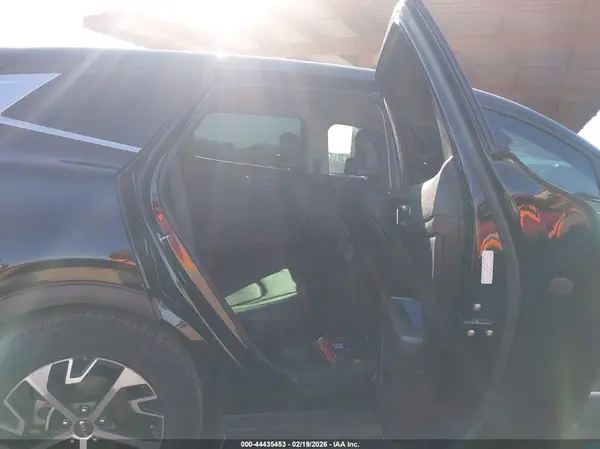 5XYK33DF2RG154586 2024 KIA SPORTAGE - Image 8
