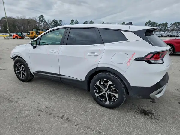 5XYK33DF2RG231716 2024 KIA SPORTAGE - Image 2