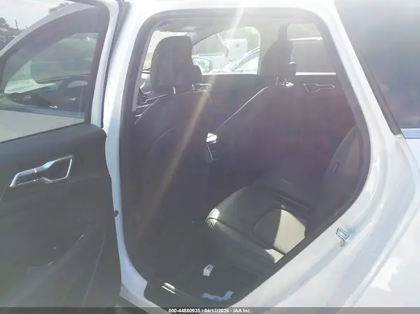 5XYK33DF2SG301060 2025 KIA SPORTAGE - Image 8