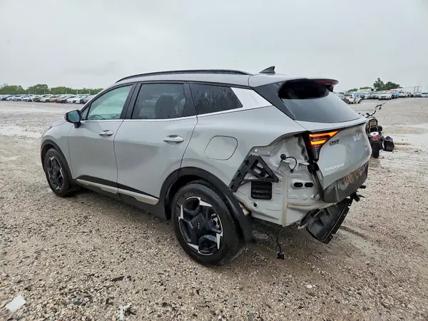 5XYK33DF2TG366217 2026 KIA SPORTAGE - Image 2