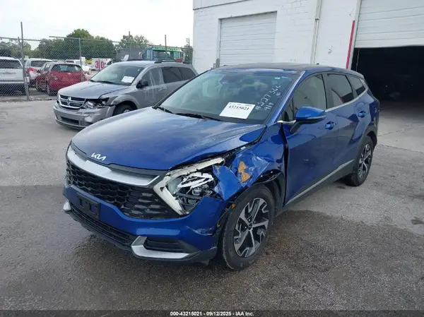 5XYK33DF3RG227366 2024 KIA SPORTAGE - Image 2