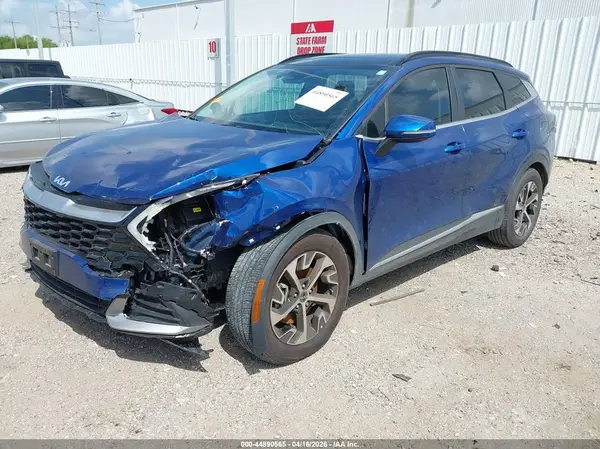 5XYK33DF3SG242018 2025 KIA SPORTAGE - Image 2