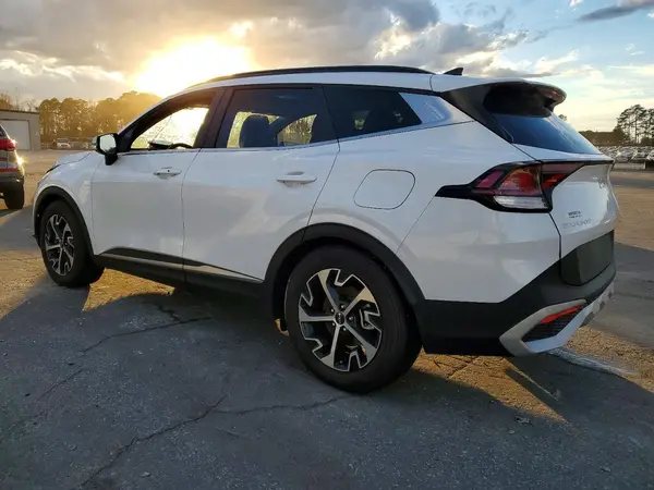 5XYK33DF4SG263024 2025 KIA SPORTAGE - Image 2