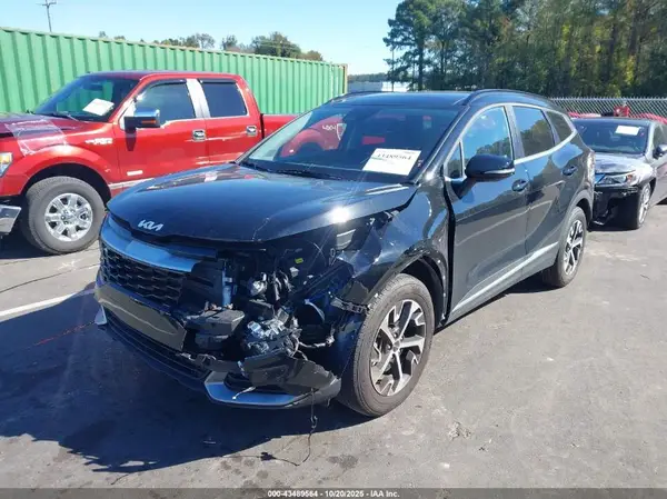 5XYK33DF4SG268806 2025 KIA SPORTAGE - Image 2