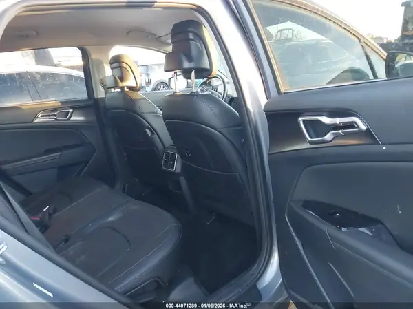 5XYK33DF5RG149043 2024 KIA SPORTAGE - Image 8