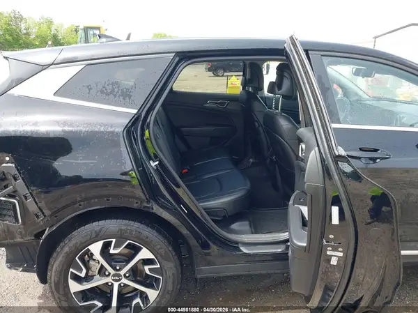 5XYK33DF5RG151696 2024 KIA SPORTAGE - Image 8