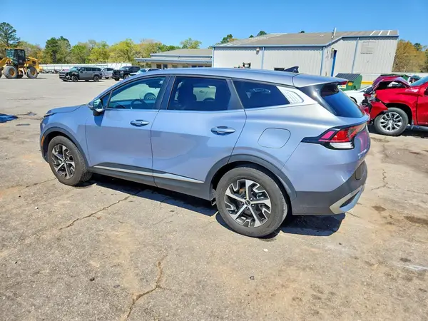 5XYK33DF5SG233546 2025 KIA SPORTAGE - Image 2