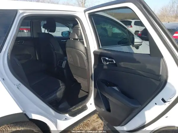 5XYK33DF5SG300646 2025 KIA SPORTAGE - Image 8