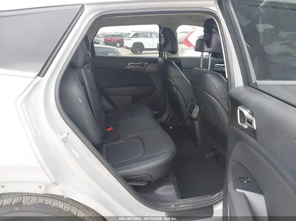 5XYK33DF5TG356006 2026 KIA SPORTAGE - Image 8