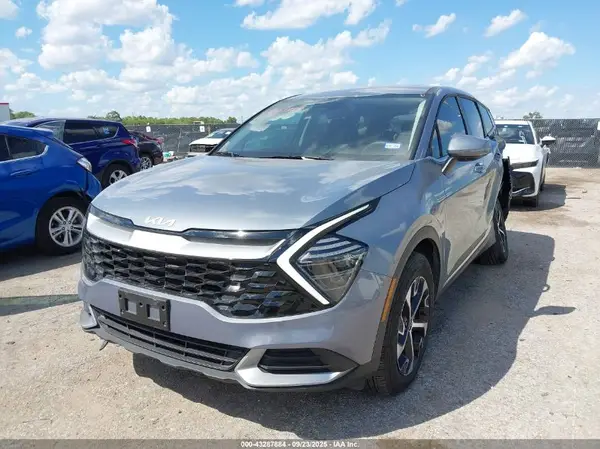 5XYK33DF7SG259761 2025 KIA SPORTAGE - Image 2
