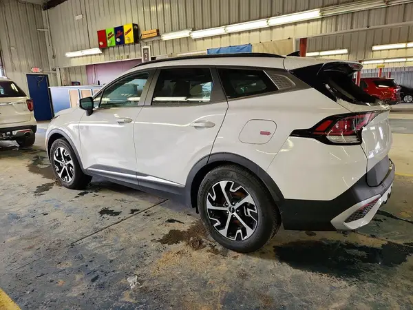 5XYK33DF7SG281890 2025 KIA SPORTAGE - Image 2
