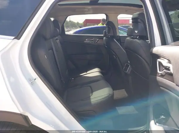 5XYK33DF7SG298740 2025 KIA SPORTAGE - Image 8