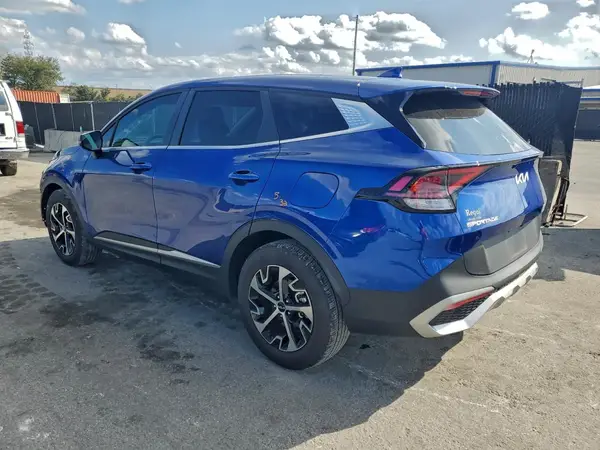 5XYK33DF8RG188581 2024 KIA SPORTAGE - Image 2