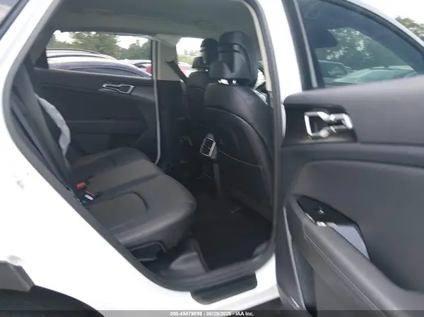 5XYK33DF8RG216444 2024 KIA SPORTAGE - Image 8