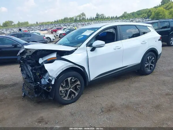 5XYK33DF8RG226052 2024 KIA SPORTAGE - Image 2