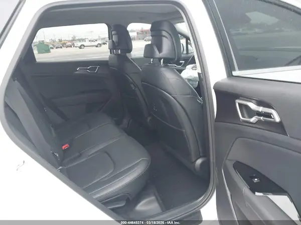 5XYK33DF8SG246422 2025 KIA SPORTAGE - Image 8