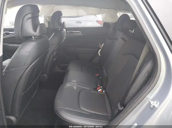 5XYK33DF8SG296656 2025 KIA SPORTAGE - Image 8