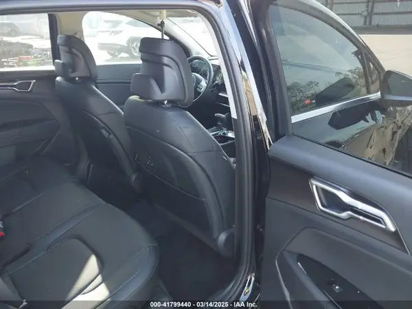 5XYK33DF8SG301564 2025 KIA SPORTAGE - Image 8