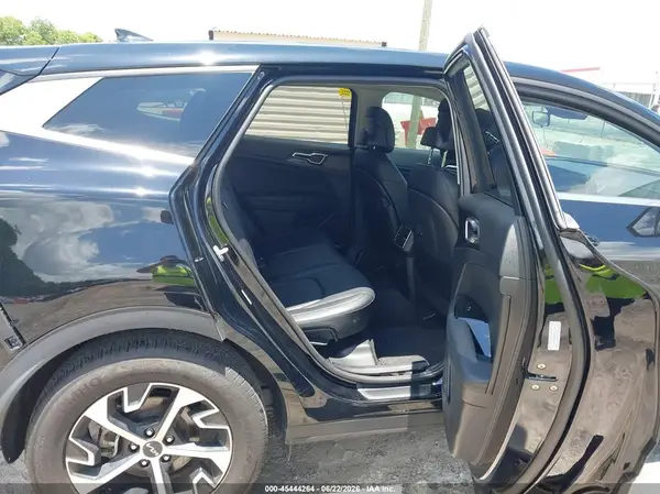 5XYK33DF8SG317439 2025 KIA SPORTAGE - Image 8