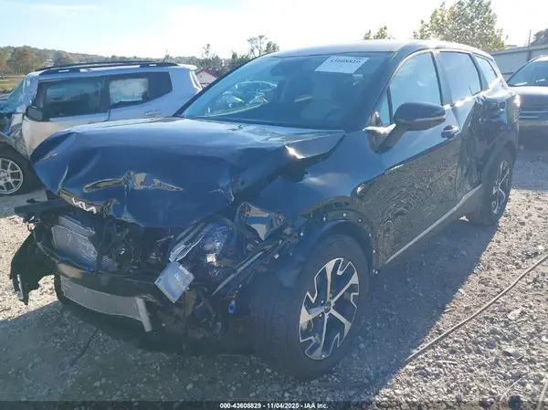 5XYK33DF8SG323385 2025 KIA SPORTAGE - Image 2