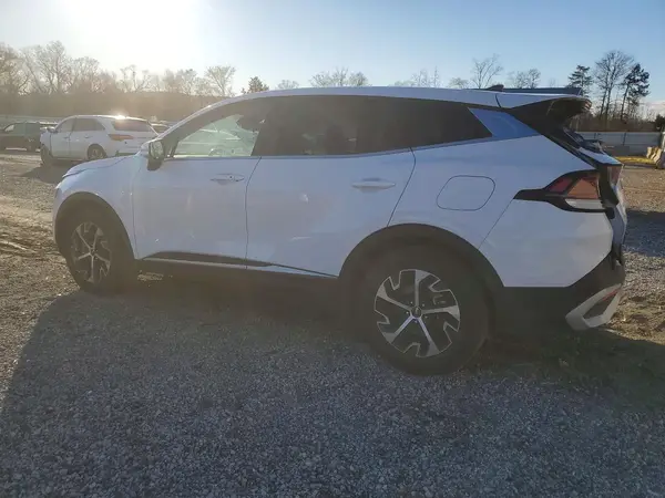 5XYK33DF9RG214797 2024 KIA SPORTAGE - Image 2