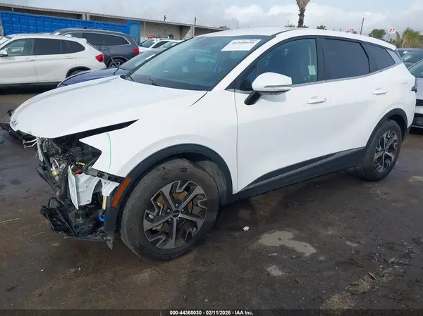 5XYK33DF9RG229834 2024 KIA SPORTAGE - Image 2