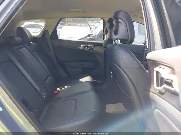 5XYK33DF9SG256683 2025 KIA SPORTAGE - Image 8