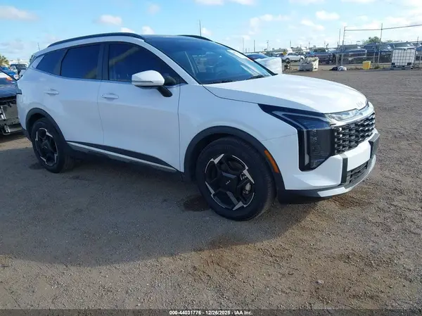5XYK33DF9TG329679 2026 KIA SPORTAGE - Image 1