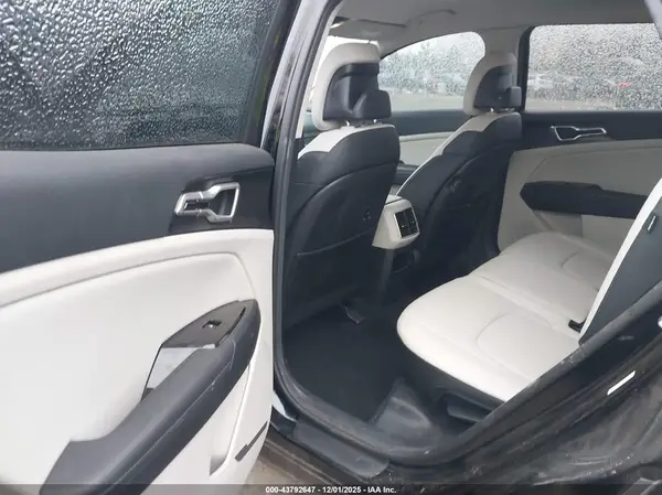 5XYK33DFXRG141827 2024 KIA SPORTAGE - Image 8