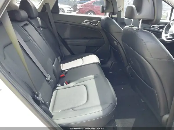 5XYK33DFXSG266638 2025 KIA SPORTAGE - Image 8