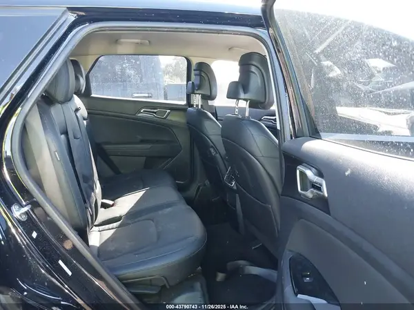 5XYK33DFXSG274979 2025 KIA SPORTAGE - Image 8