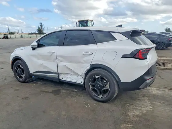 5XYK33DFXTG366708 2026 KIA SPORTAGE - Image 2