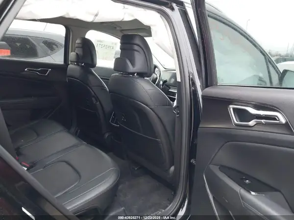 5XYK3CAF0PG010262 2023 KIA SPORTAGE - Image 8