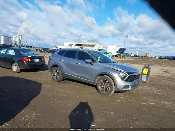 5XYK3CAF1PG011338 2023 KIA SPORTAGE - Image 1