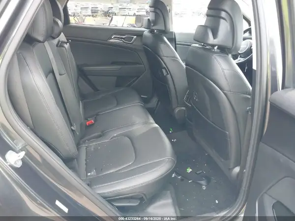 5XYK3CAF6PG042035 2023 KIA SPORTAGE - Image 8