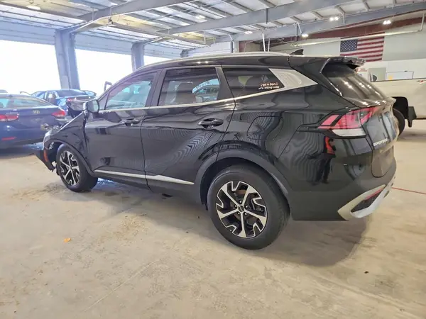 5XYK3CAF7PG032419 2023 KIA SPORTAGE - Image 2