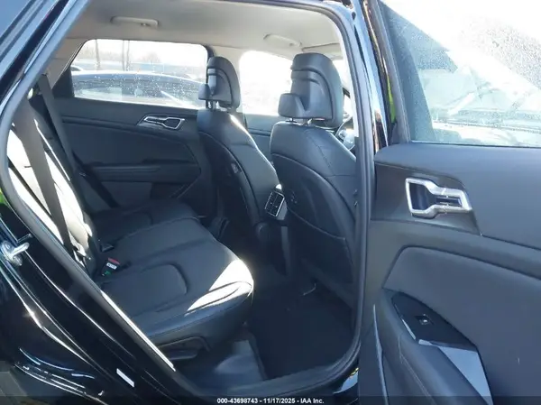 5XYK3CAF7PG086724 2023 KIA SPORTAGE - Image 8