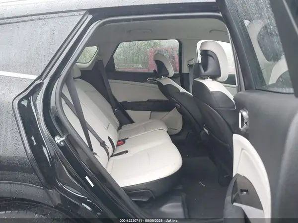 5XYK3CDF3SG245758 2025 KIA SPORTAGE - Image 8
