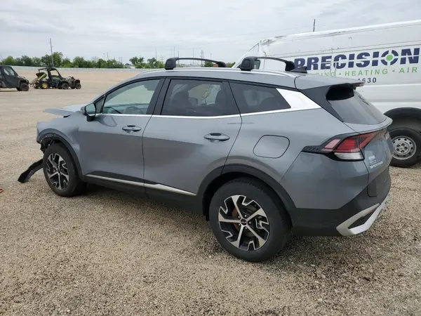 5XYK3CDF3SG263726 2025 KIA SPORTAGE - Image 2